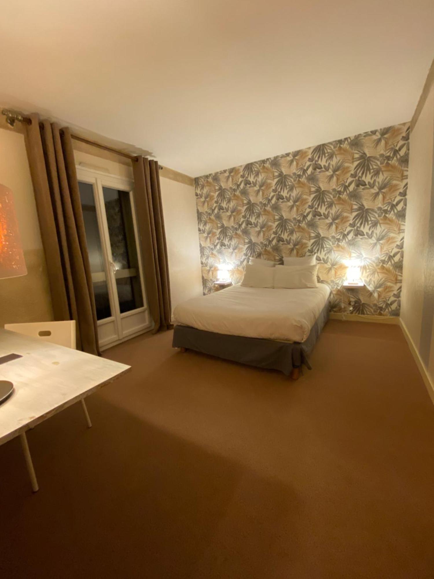 Logis Hotel Medieval, Montelimar Nord Rochemaure Dış mekan fotoğraf
