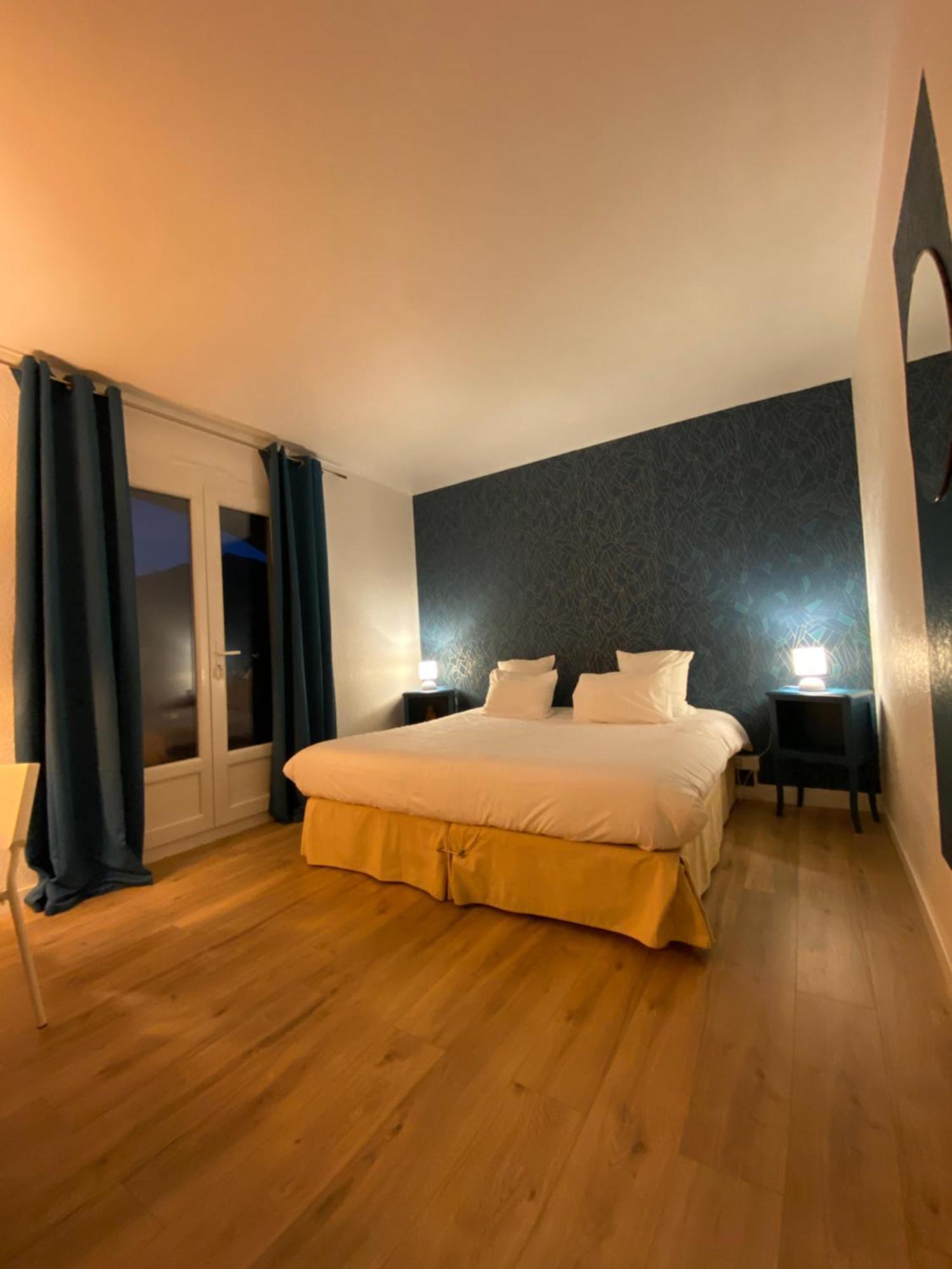 Logis Hotel Medieval, Montelimar Nord Rochemaure Dış mekan fotoğraf