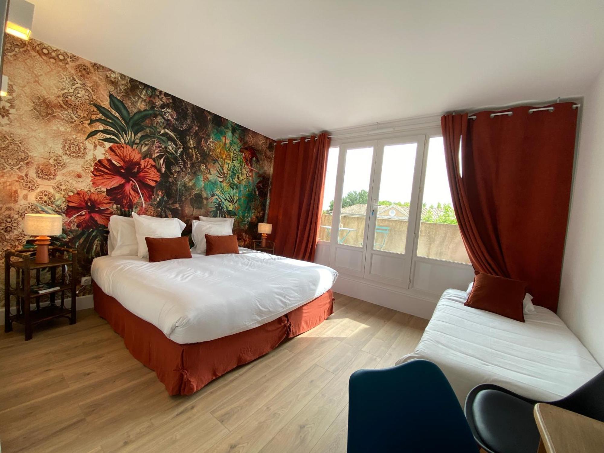 Logis Hotel Medieval, Montelimar Nord Rochemaure Dış mekan fotoğraf