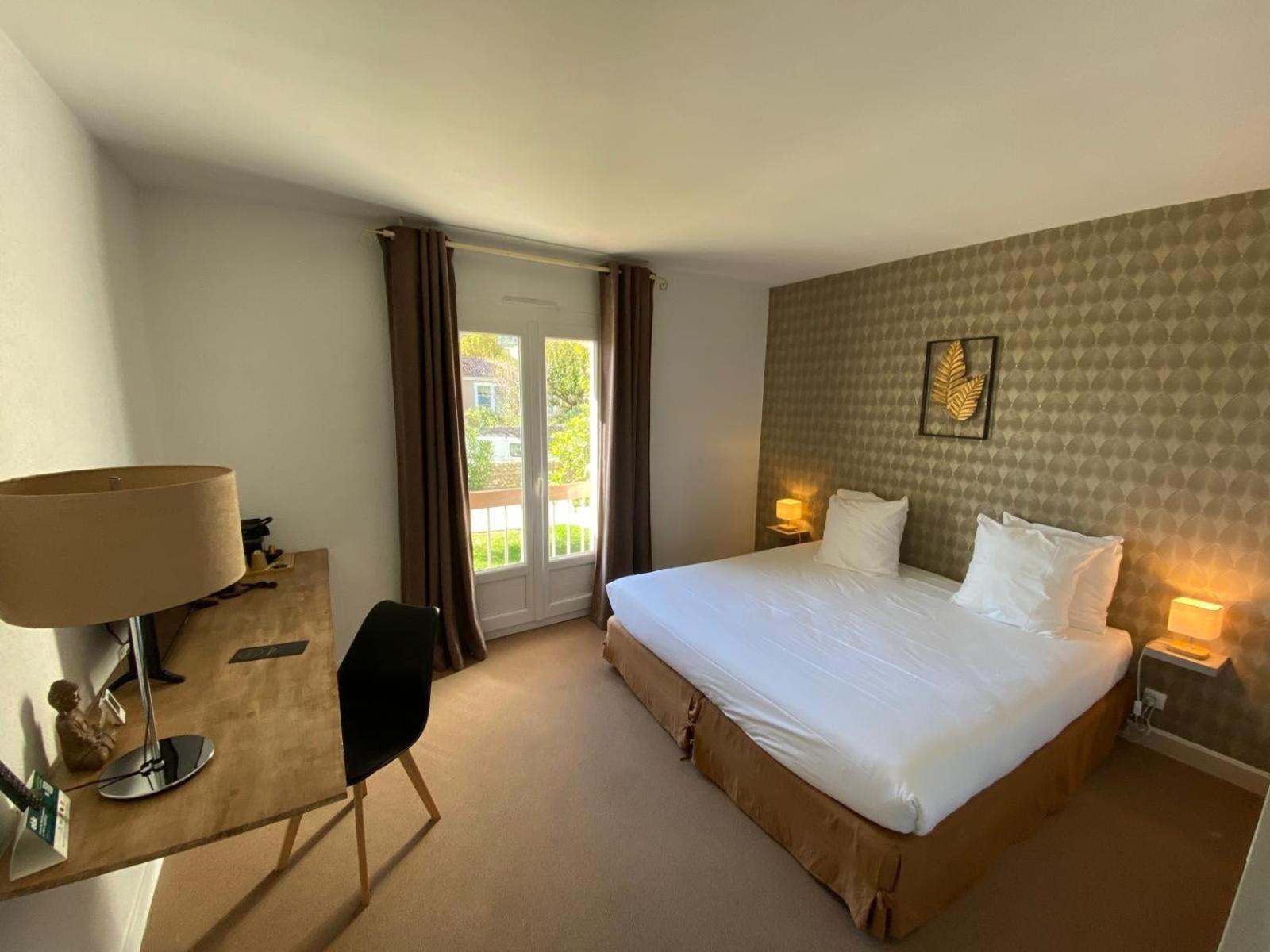 Logis Hotel Medieval, Montelimar Nord Rochemaure Dış mekan fotoğraf
