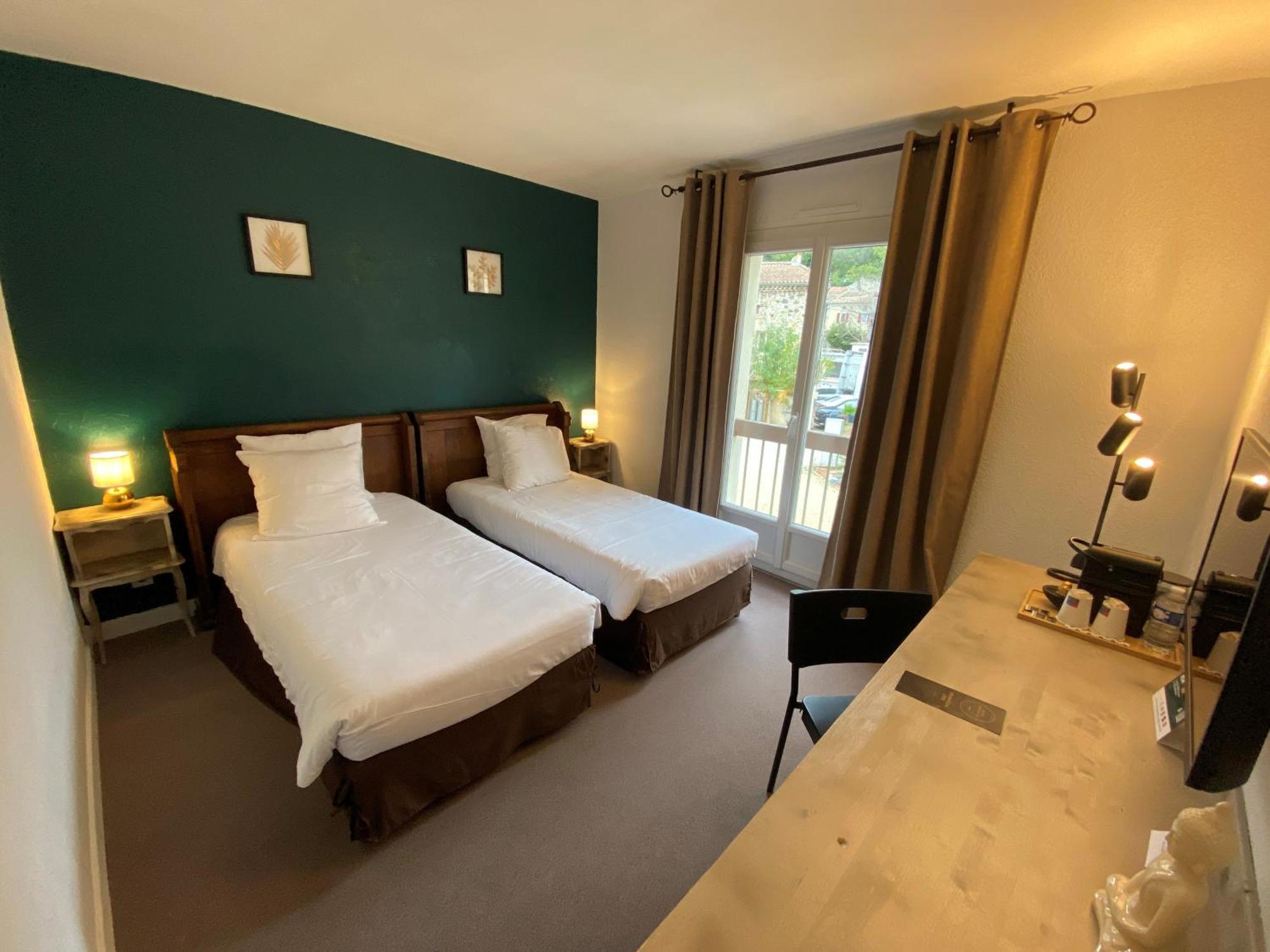 Logis Hotel Medieval, Montelimar Nord Rochemaure Dış mekan fotoğraf