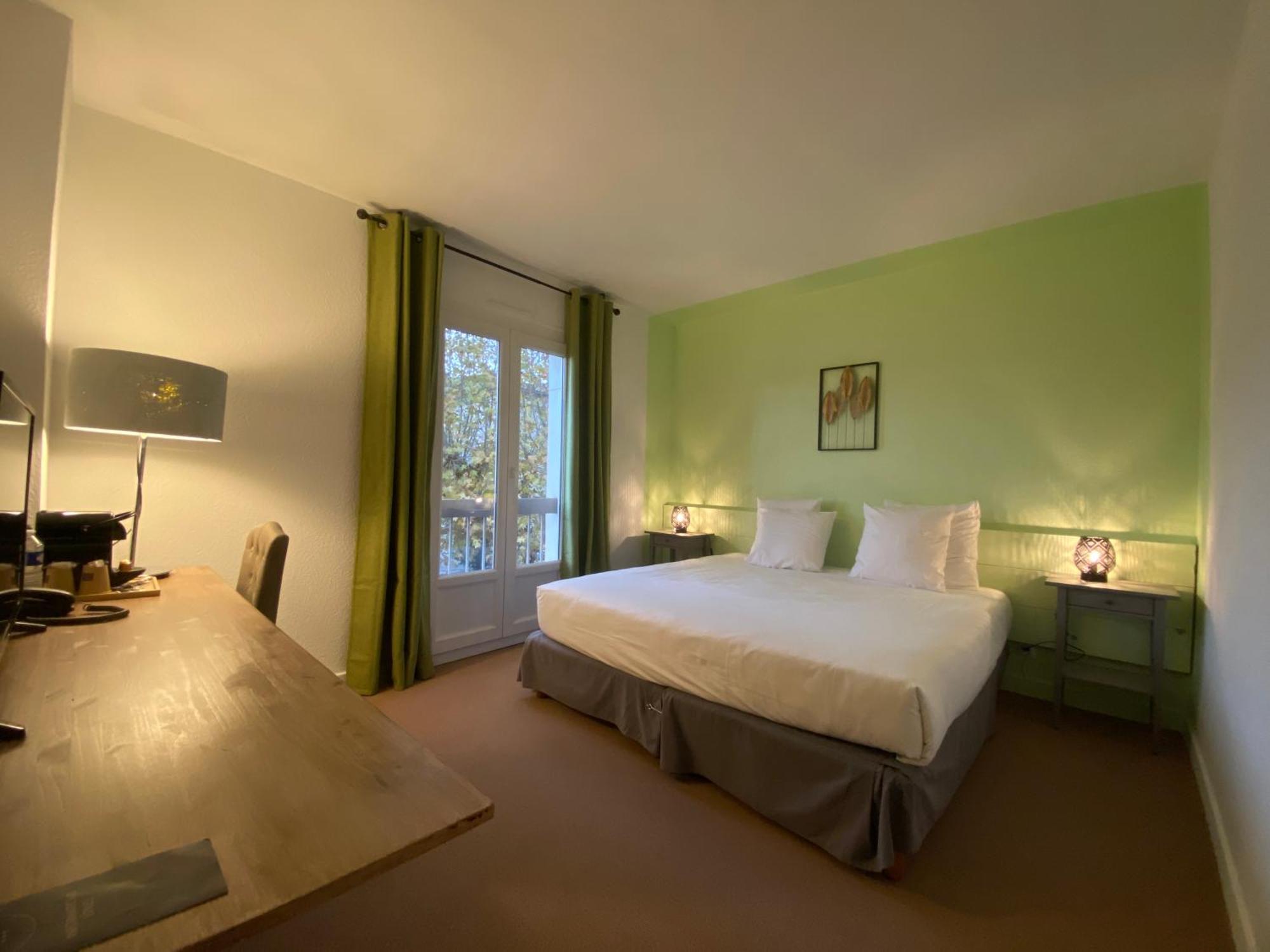 Logis Hotel Medieval, Montelimar Nord Rochemaure Dış mekan fotoğraf